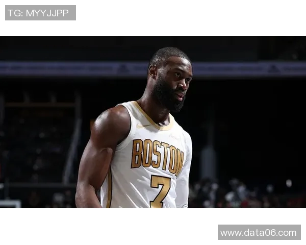 篮网狂胜凯尔特人，取得两位数优势，展现冠军潜质